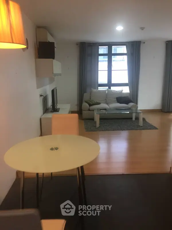 image_rental-5279224