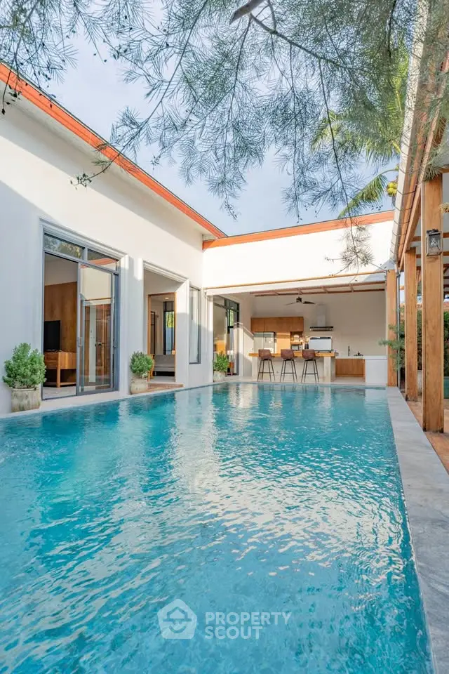 Luxurious modern villa with private pool and open kitchen layout