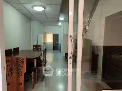 image_rental-27044678