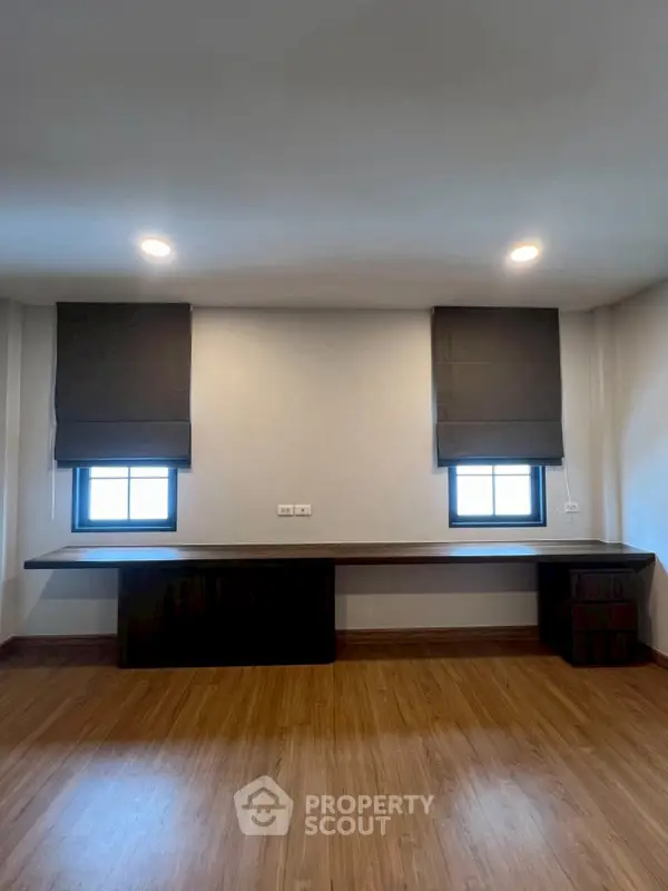 image_rental-30917740