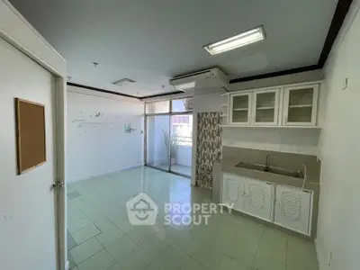 image_rental-27716328