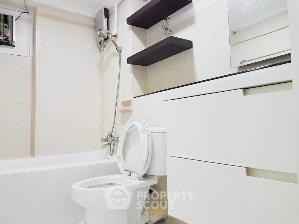  2 Bedrooms Condo at Thonglor Tower Condominium-1