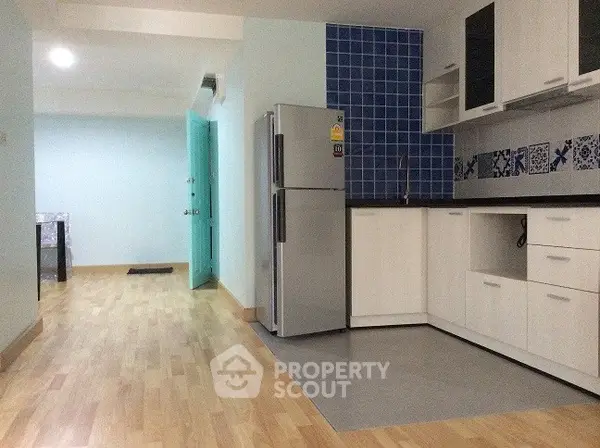 image_rental-5287449