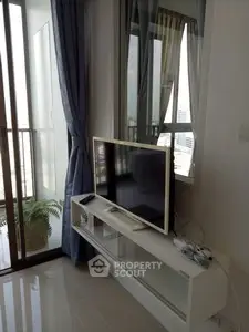  1 Bedroom Condo at Ideo Mix Sukhumvit 103 Livingroom