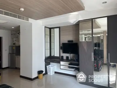  1 Bedroom Condo at The Prime 11 Sukhumvit Condominium Livingroom