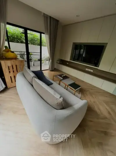 image_rental-31768146