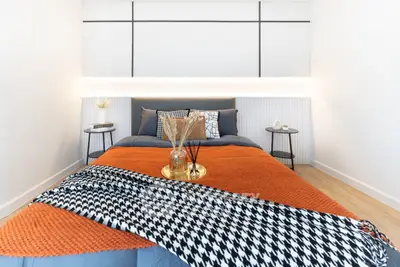 image_rental-29855965