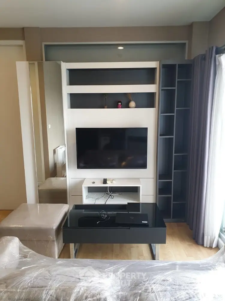  1 Bedroom Condo at The Parkland Taksin Thapa-1