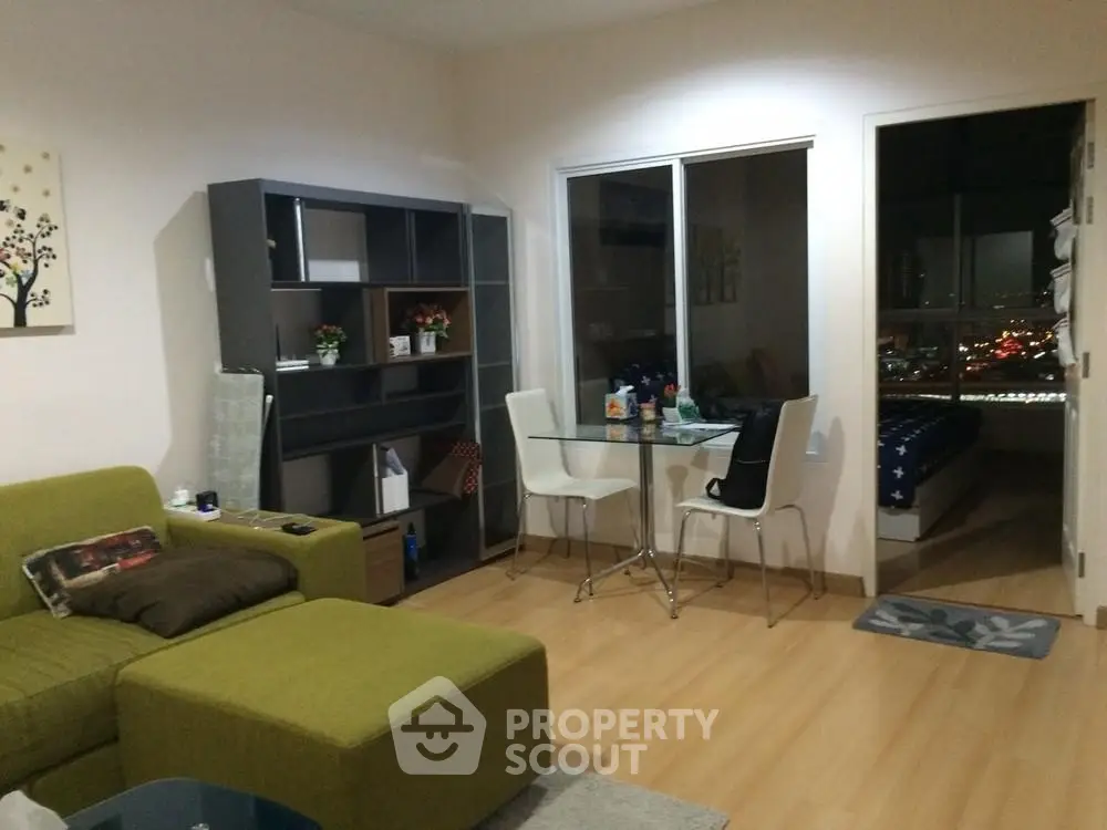  1 Bedroom Condo at Life Bts Tha Phra-1