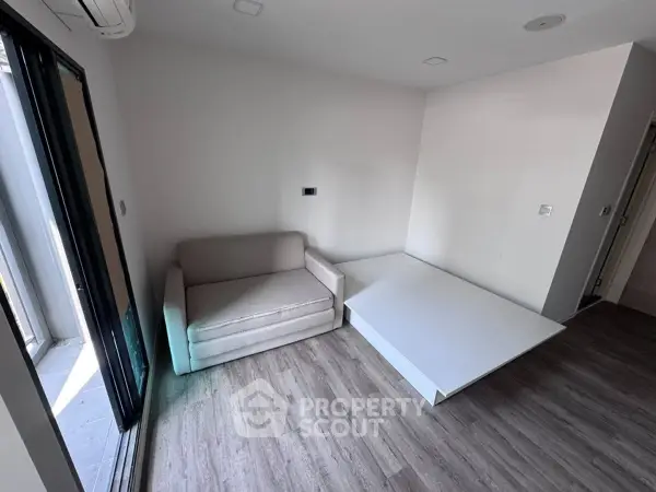 image_rental-31003086