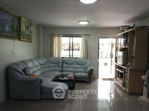 image_rental-11640717