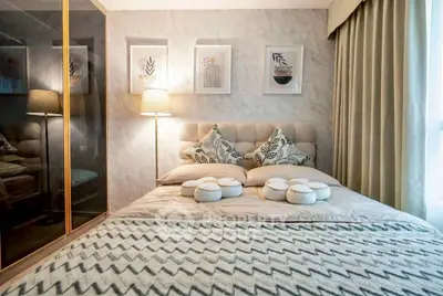 Chic bedroom with stylish decor and cozy ambiance