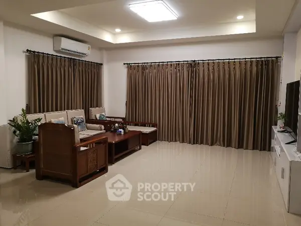 image_rental-8311360