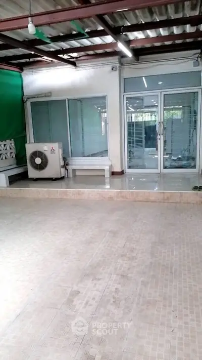 image_rental-27213836