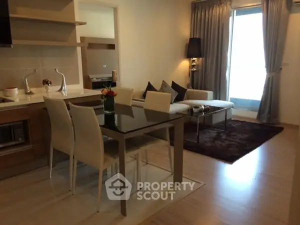 image_rental-5281130