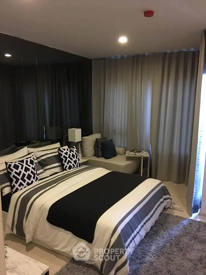 Fully Furnished 1 Bedroom Condo at Condolette Pixel Sathorn-1