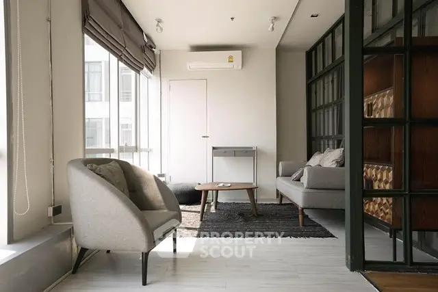 Fully Furnished 1 Bedroom Condo at Baan Sathorn Chaopraya-1