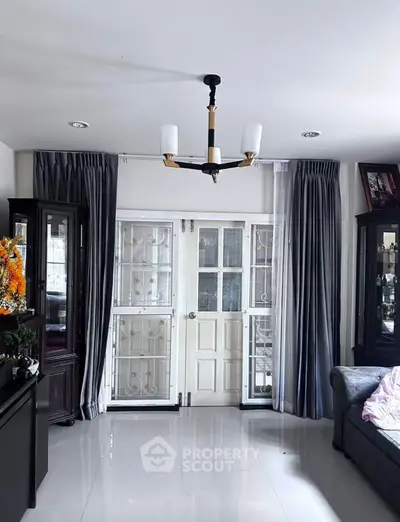 image_rental-29337283