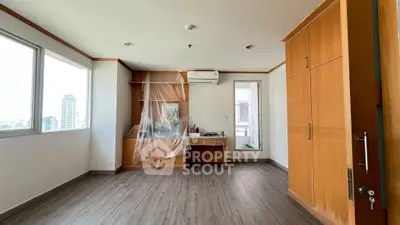 image_rental-27500705