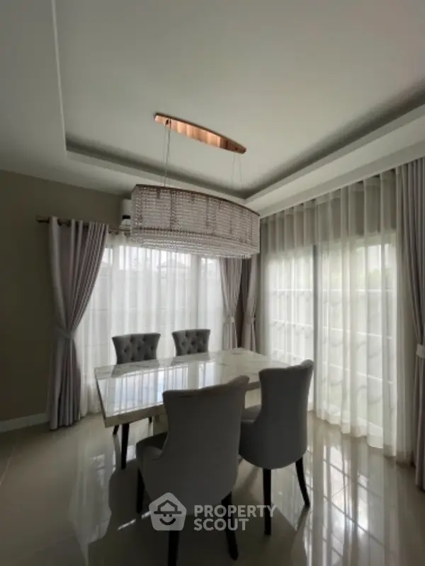 image_rental-6433576