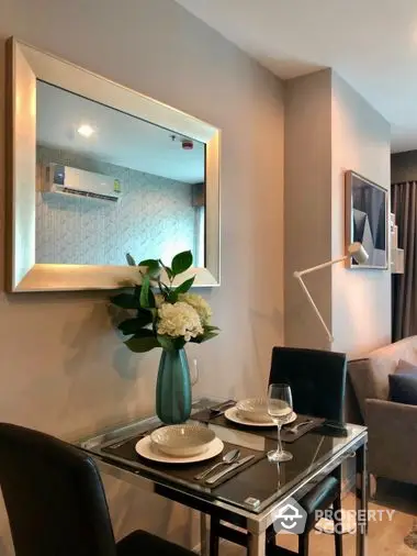 Fully Furnished 1 Bedroom Condo at Ideo Mobi Charan Interchange Livingroom