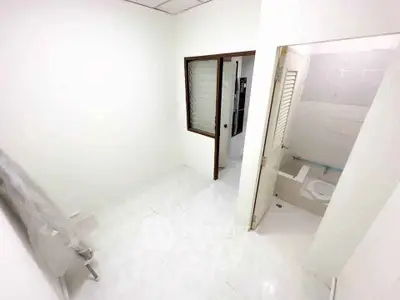 image_rental-31002879