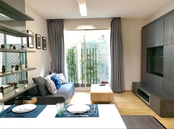 image_rental-28026691