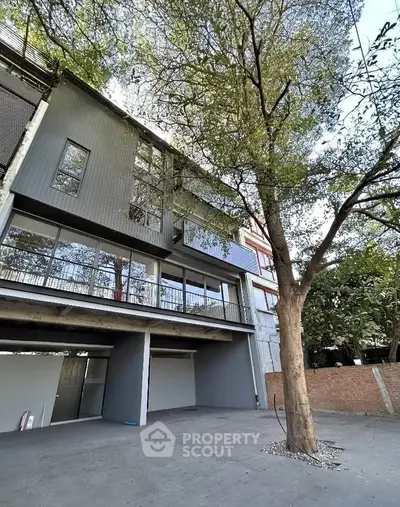 image_rental-30800369