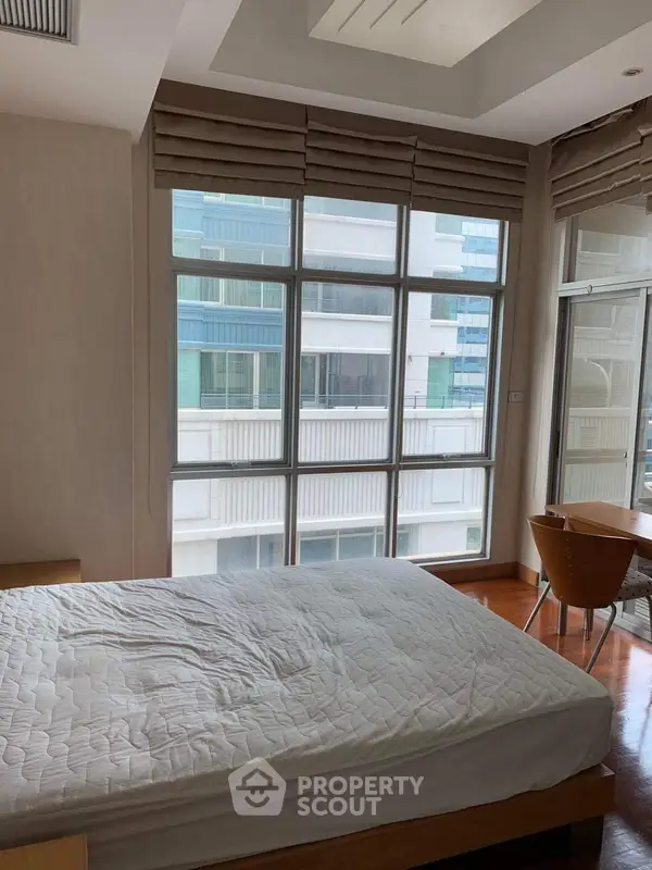 คอนโด 2-ห้องนอน ที่ แกรนด์ หลังสวน คอนโดมิเนียม ใกล้ BTS ราชดำริ