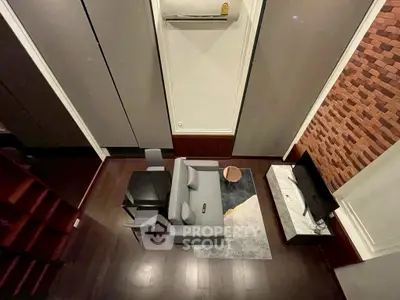 image_rental-27859176