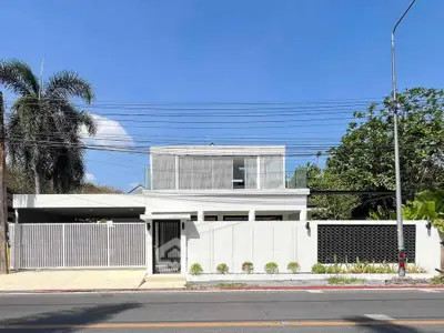 image_rental-30887687