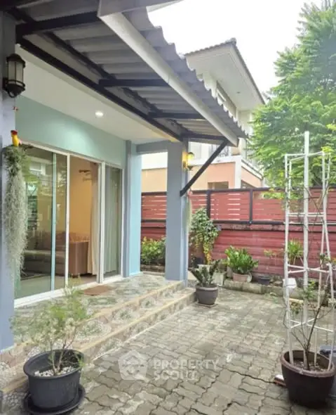 image_rental-28552593