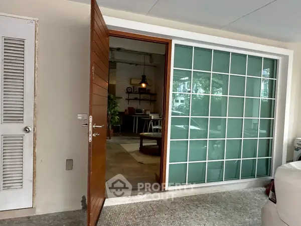 image_rental-31601650