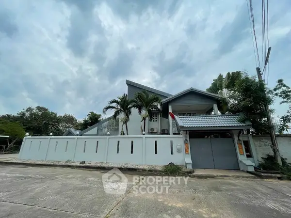 image_rental-10251245