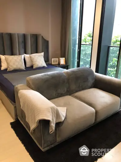  1 Bedroom Condo at Noble Ploenchit-3