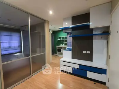 image_rental-31003691