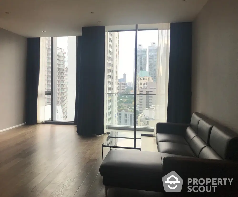  2 Bedrooms Condo at Kraam Sukhumvit 26-3