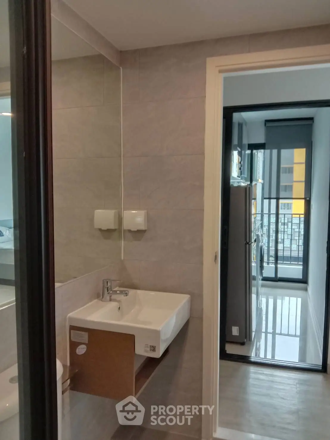 Modern bathroom with sleek design and stylish fixtures