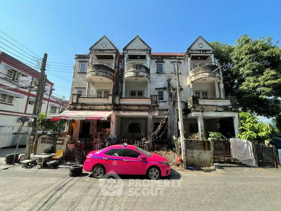 be54de67a64c11b1b95fa9b524613c02 (1).jpg