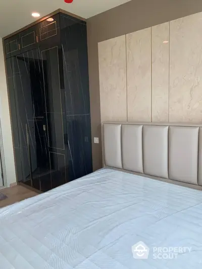  1 Bedroom Condo at Noble Recole Sukhumvit 19-5