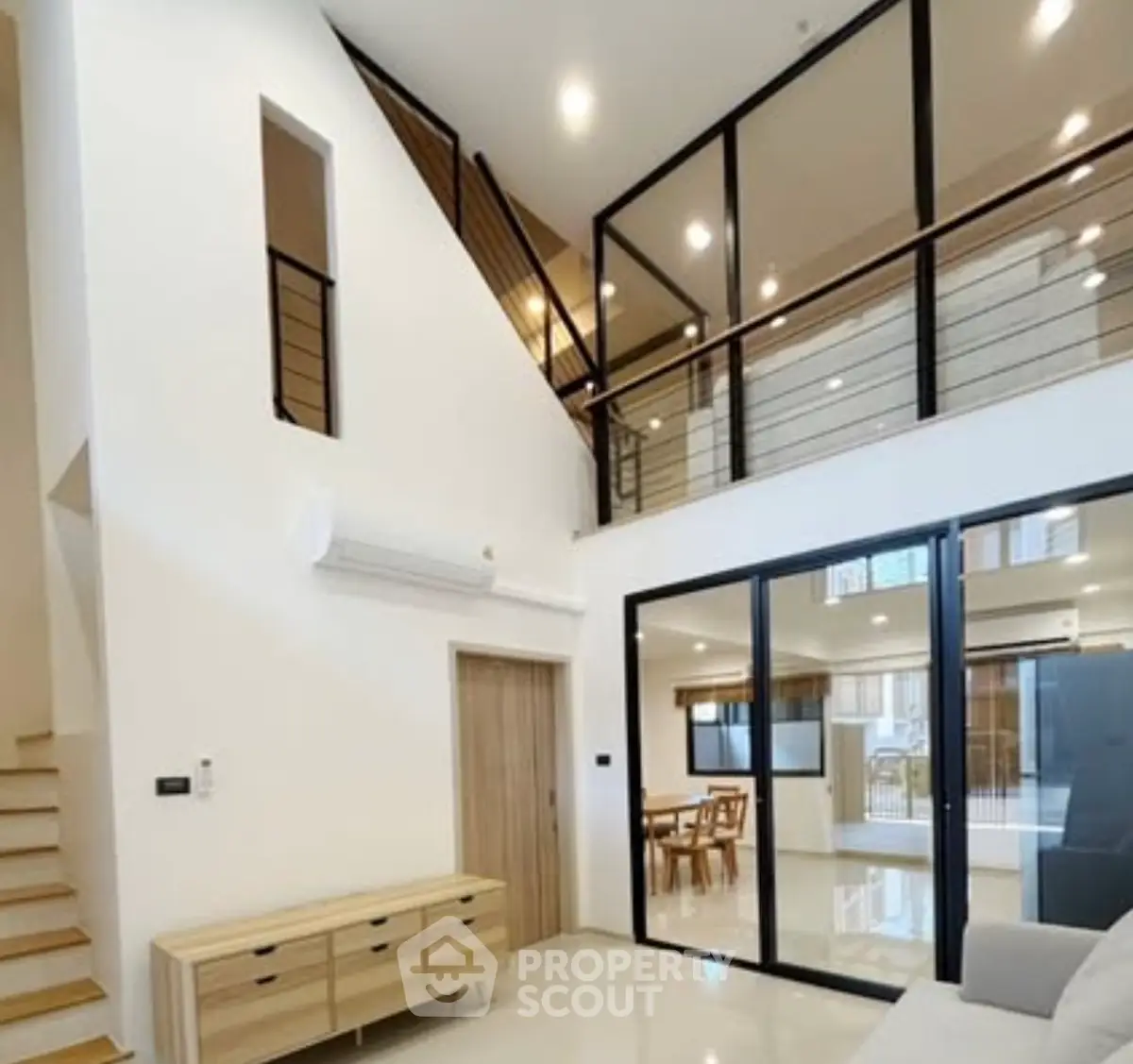 Screenshot 2568-12-05 at 21.08.29.jpg