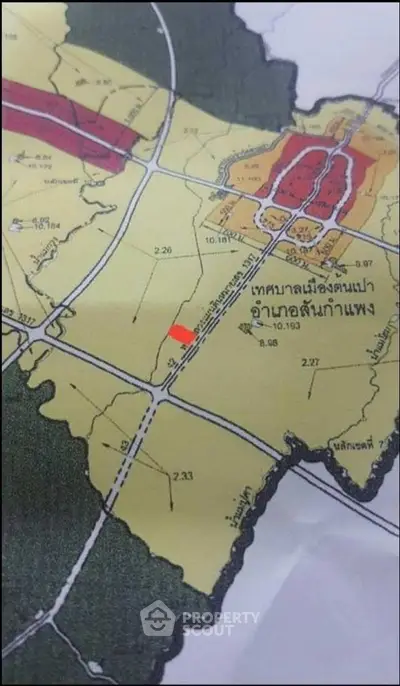 Detailed real estate zoning map highlighting land plots and development areas.