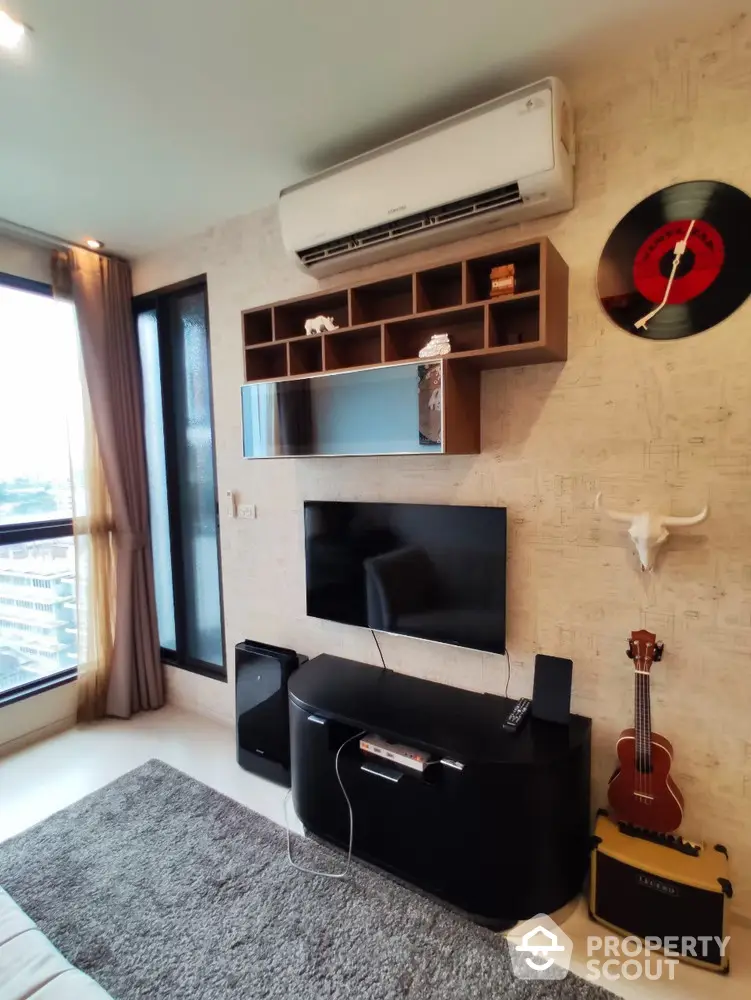  1 Bedroom Condo at Rhythm Sukhumvit 44 1-1