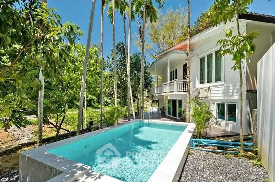 Stunning tropical villa with private pool and lush garden