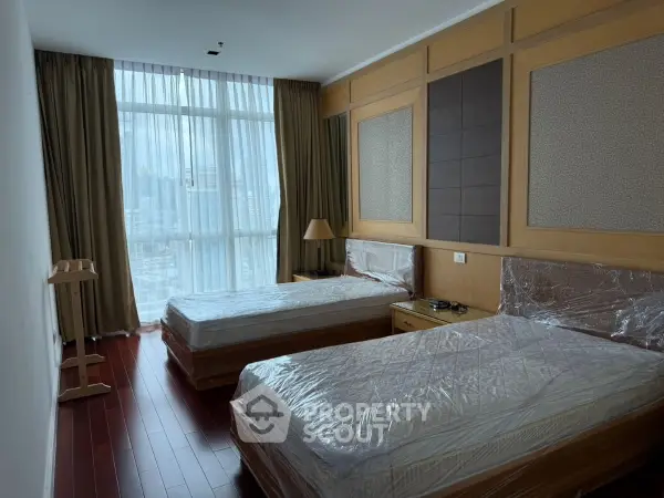 image_rental-29820385