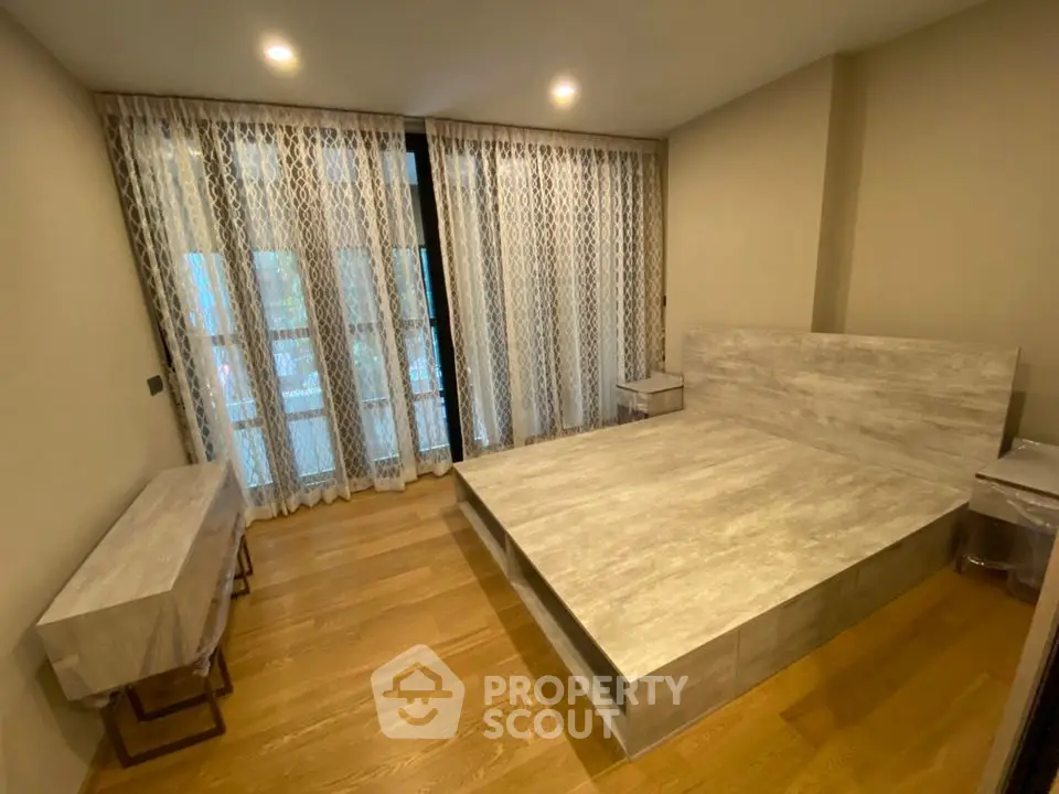 Fully Furnished 1 Bedroom Condo at Na Vara Residence-1