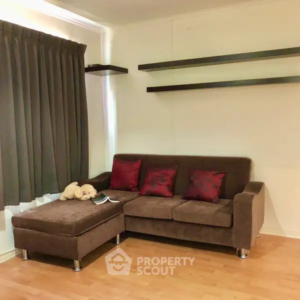 image_rental-5087711