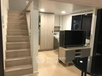 Fully Furnished 1 Bedroom Condo at Chewathai Residence Asoke-6