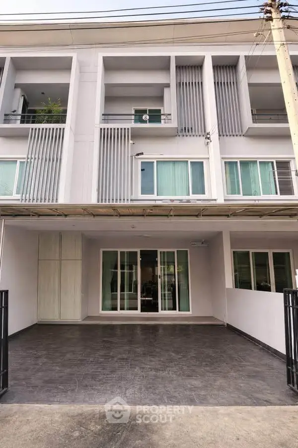 image_rental-30757543