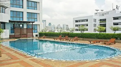 Fully Furnished 4 Bedrooms Apartment at ไบโอเฮ้าส์-2